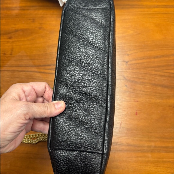 Anna Paola Black Quilted Leather Chain Shoulder Bag with Gold Hardware - Picture 7 of 9